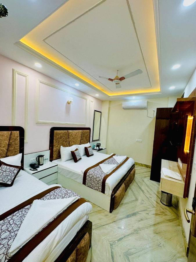 Hotel Samrat Residency 10 Mints Walking Distance Nizamuddin Railway Station New Delhi Exterior photo