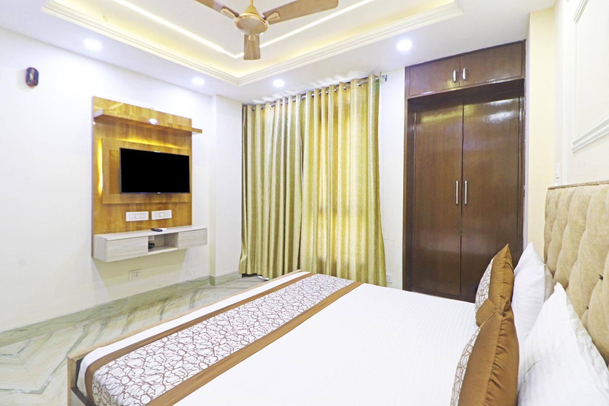 Hotel Samrat Residency 10 Mints Walking Distance Nizamuddin Railway Station New Delhi Exterior photo